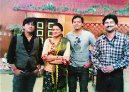 Manoj Mishra Mihir with other artists