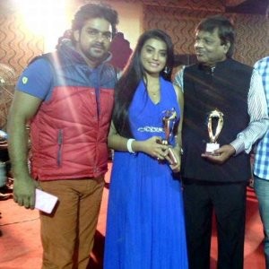 AkshraSingh-awarded