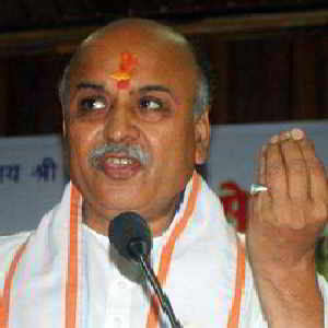 विहिप चुनाव में हार का बाद तोगड़िया गुट के बवाल