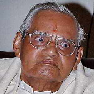 अटल बिहारी वाजपेयी एम्स में भरती करावल गइनीं