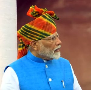 लाल किला से पीएम मोदी